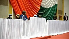 Der Präsident der Zentralafrikanischen Republik feiert sein erstes Jahr im Amt, 31.03.2022