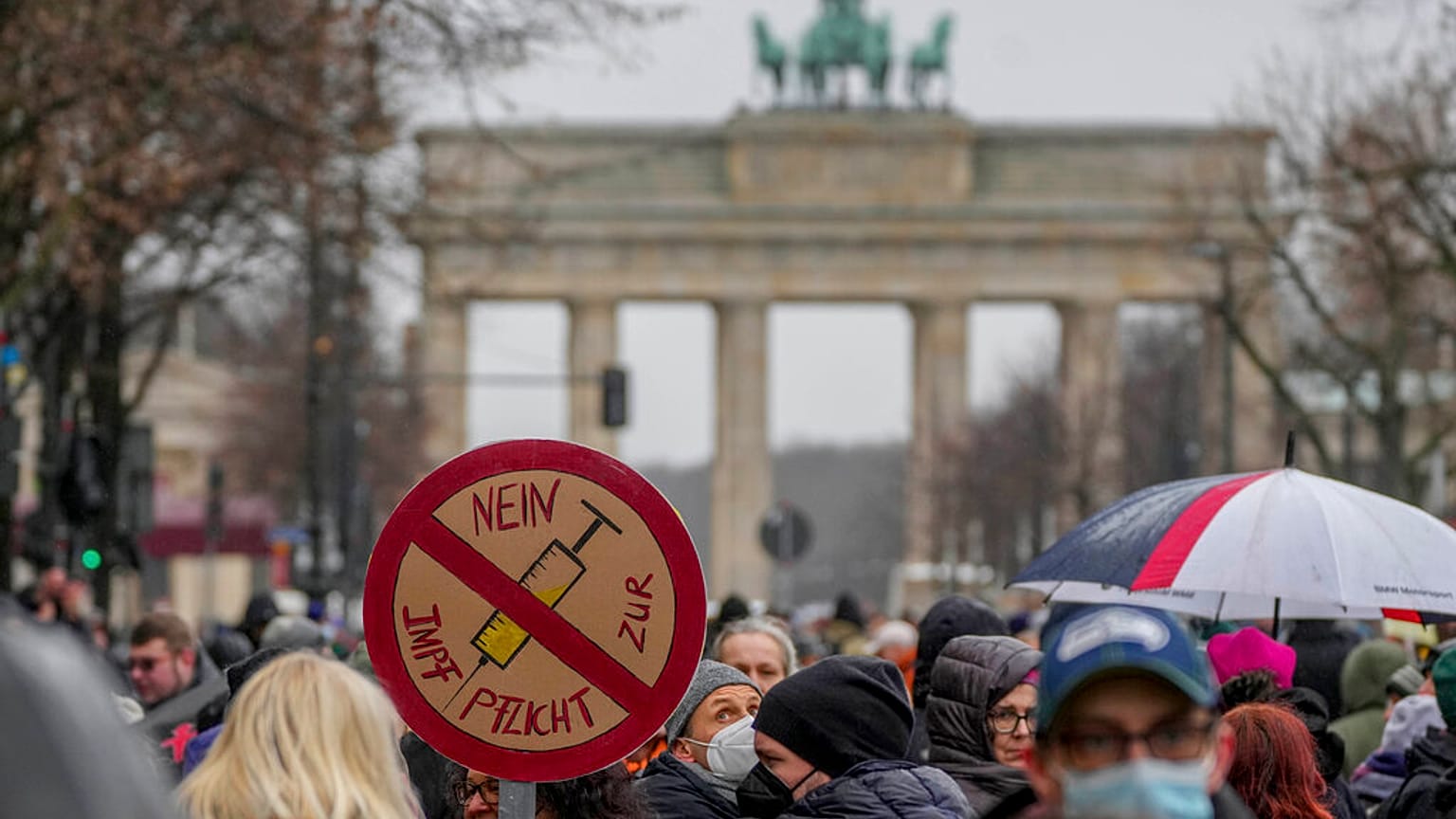 Medienberichten zufolge wird die Impfpflicht ab 18 Jahren in Deutschland nicht kommen - aber vielleicht ab 50?