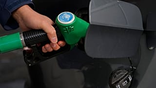Eine Tankstelle in Amsterdam im April 2022
