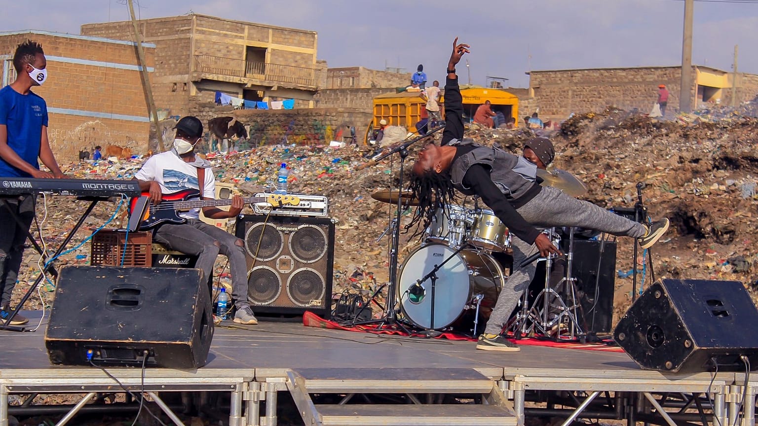  Julius Owino aka Juliani performing in Dandora, Kenya