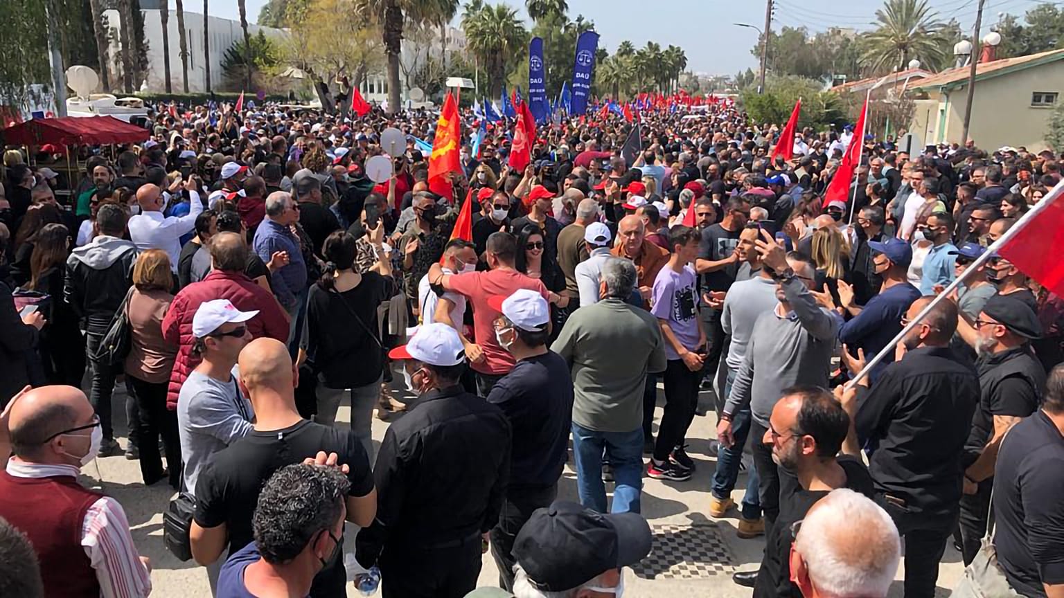 Πορεία διαμαρτυρίας συνδικάτων και συνδικαλιστικών οργανώσεων στα κατεχόμενα