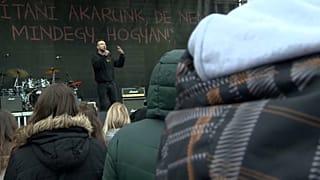 Molnár Áron a színpadon