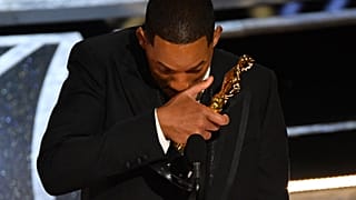 Der Schauspieler Will Smith bei der Oskarverleihung: Unter Tränen entschuldigt er sich für seine Ohrfeige.