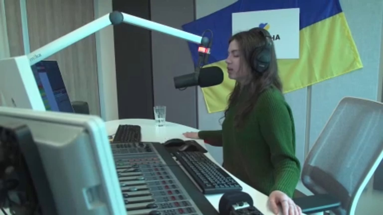 Radio Ukraine sendet für Menschen auf der Flucht, die ankommen wollen.