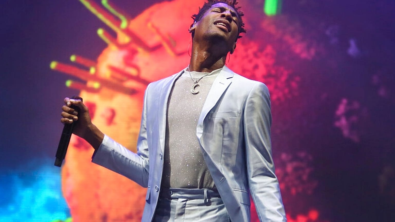 Jon Batiste 2022 Grammy Müzik Ödülleri'nde en fazla aday gösterilen isim oldu