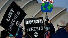Φωτό αρχείου - Ακτιβιστές της ομάδας Extinction Rebellion