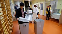 Szavazókör megnyitása egy nagykanizsai óvodában