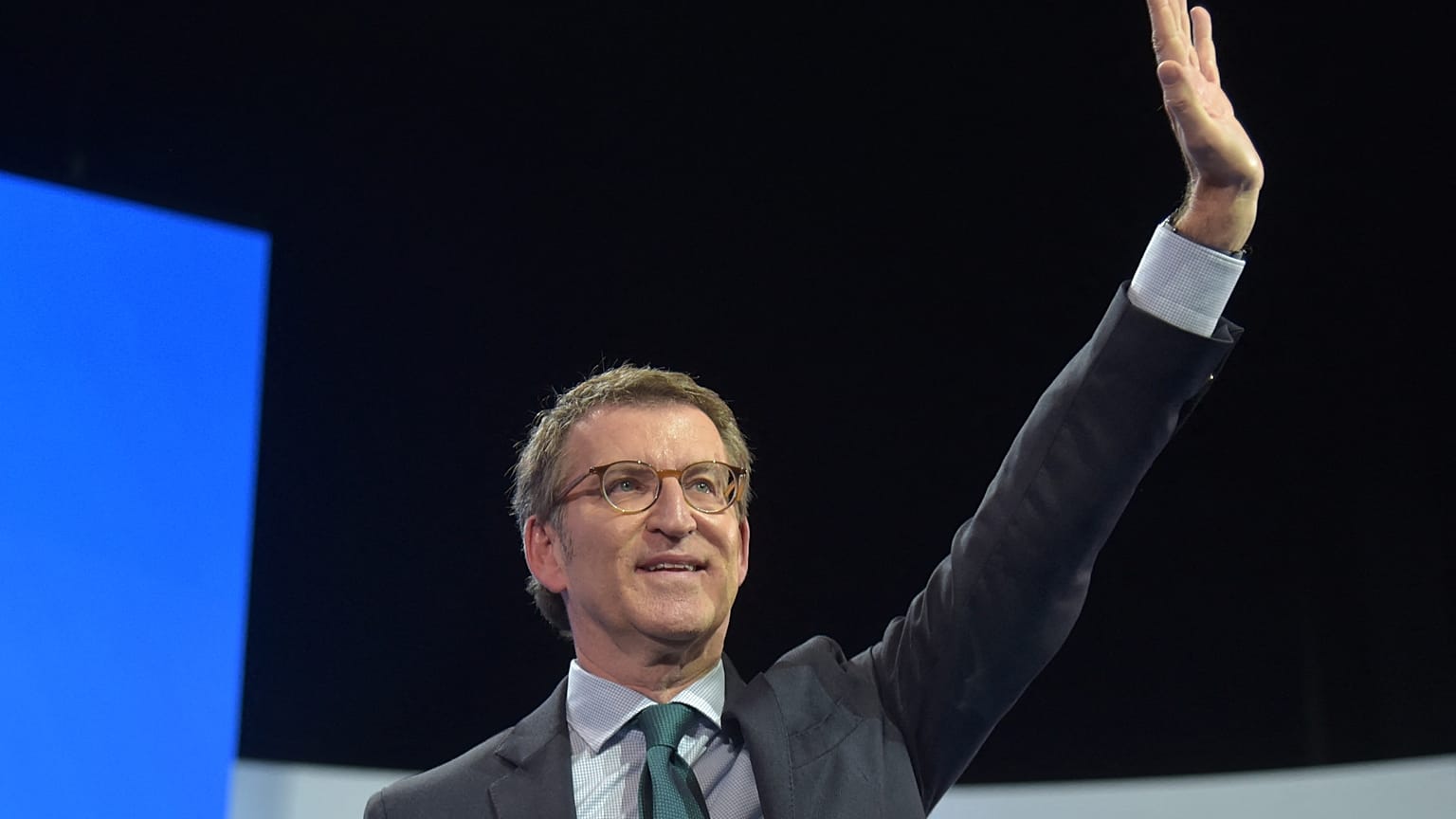 Feijóo nach seiner Wahl zum Parteichef in Sevilla, 2.4.2022.