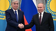 Tokajew bei seinem Besuch im Kreml, Moskau am 10. Februar 2022.