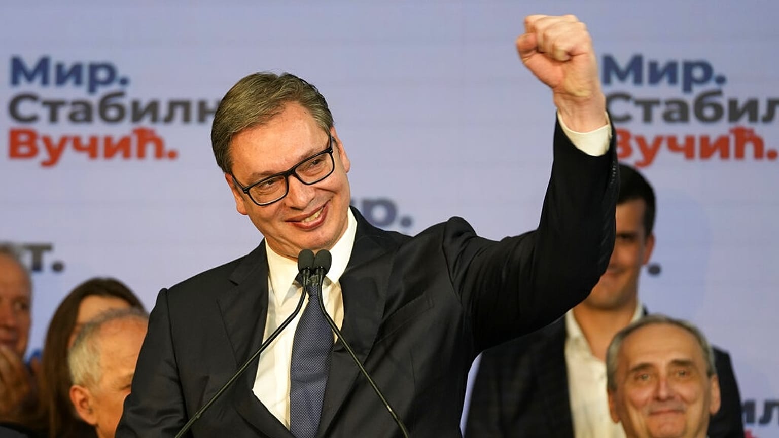 Vucic bleibt serbischer Präsident