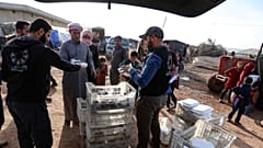 مساعدات غذائية قبل الإفطار