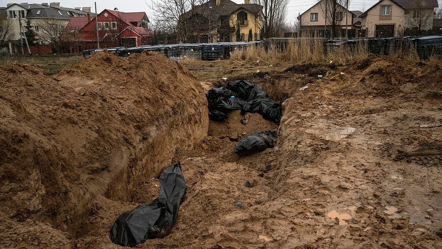 Братская могила в Буче, 3 апреля 2022