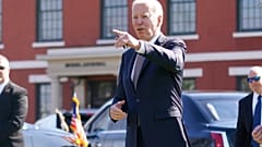 Президент США Джо Байден прибыл на пост армии Форт Лесли Дж. Макнейр 04/04/2022