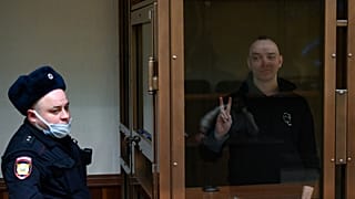 Иван Сафронов в "аквариуме" Мосгорсуда, 4 апреля 2022