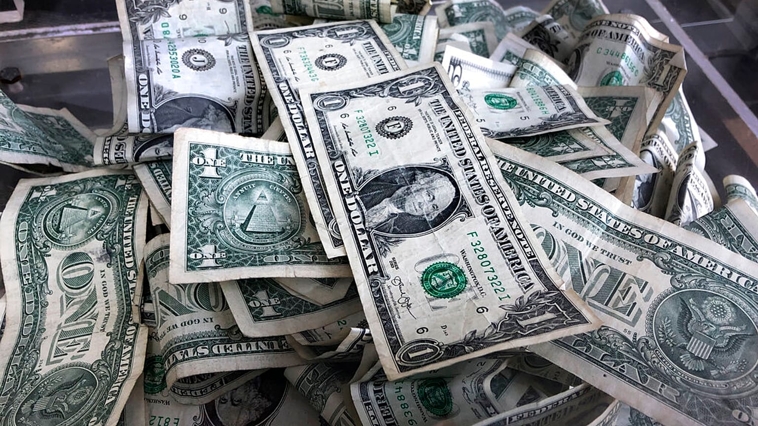 Az ameriai számlákról történő tranzakciókat tiltották meg Oroszország számára
