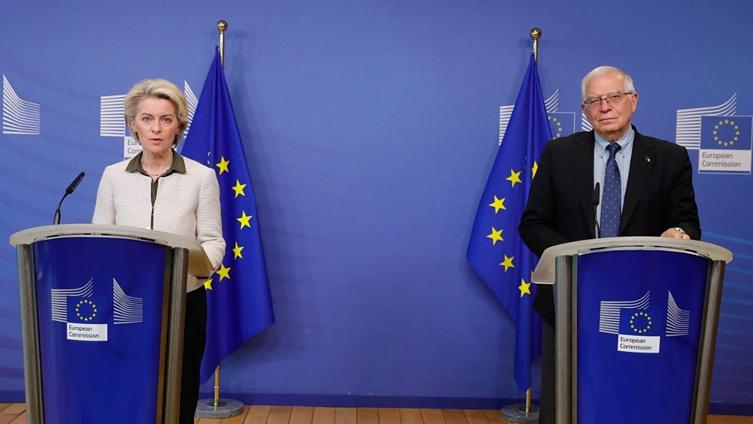Ursula von der Leyen e Josep Borrell