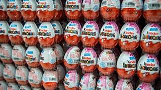 Archives : Kinder Surprise photographiés dans un supermarché d'Hanovre en Allemagne, le 18/11/2014