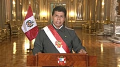 El presidente de Perú, Pedro Castillo, anuncia el toque de queda en Lima
