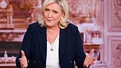 Marine Le Pen ospite di un dibattito televisivo. (6.4.2022)