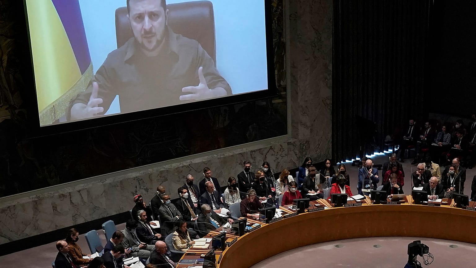 زيلينسكي مخاطباً مجلس الأمن الدولي 