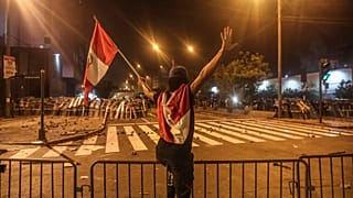 Las protestas en Perú hacen rectificar al presidente Castillo