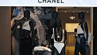 Schaufenster einer Chanel Boutique in Paris