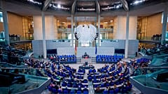 Der Abstimmung war eine hitzige Debatte vorausgegangen.