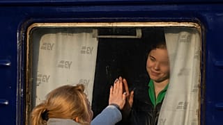 Dolorose partenze dalla stazione ferroviaria di Odessa. (4.4.2022)