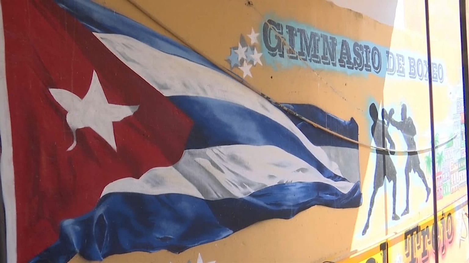Entrada a un gimnasio de boxeo en Cuba.