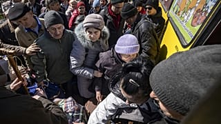 Жители Северодонецка покидают город, 7 апреля 2022
