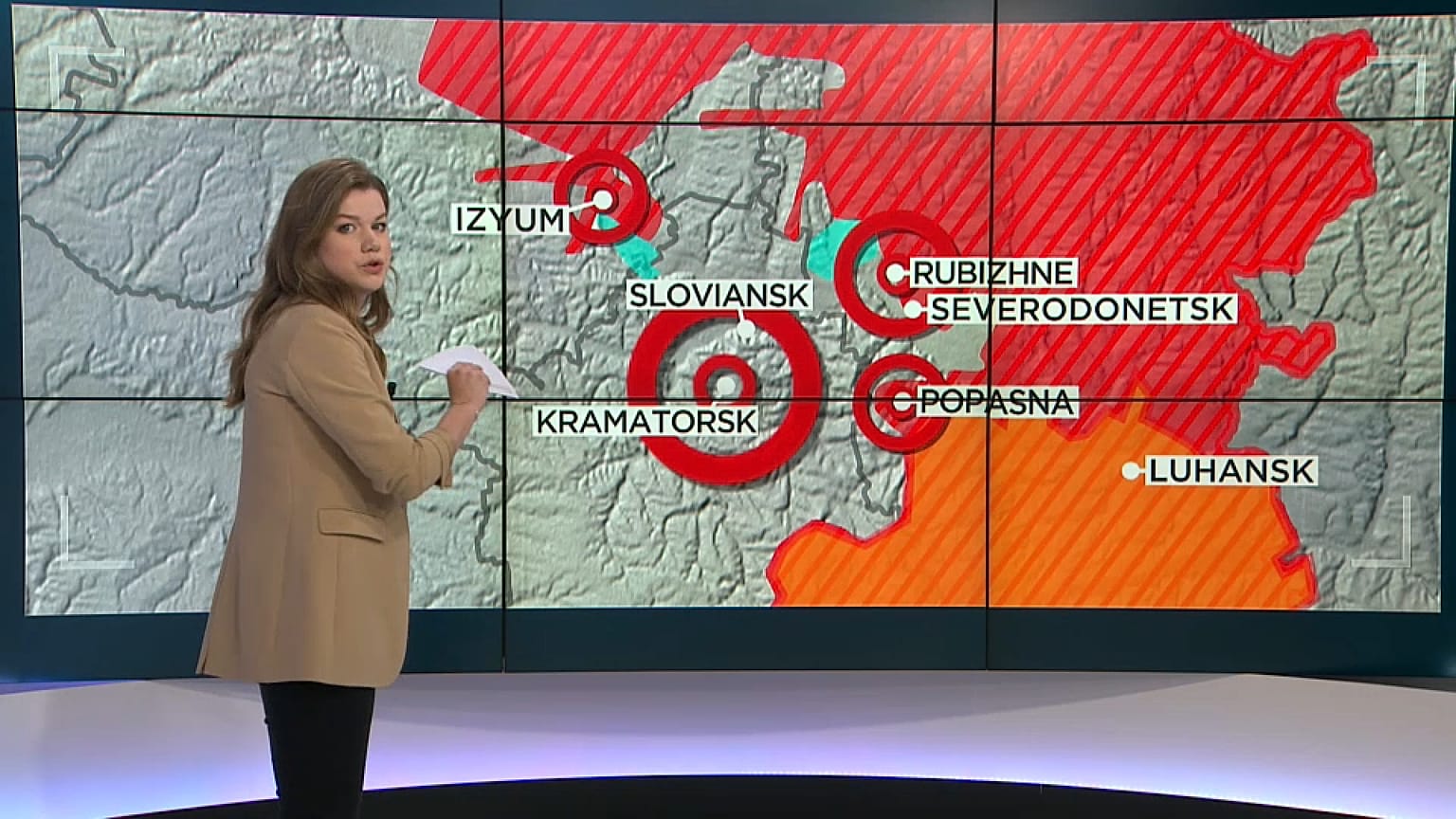 Euronews-Reporterin Sasha Vakulina erklärt den aktuellen Stand des Kriegsverlaufs an diesem Freitag (8.4.2022)