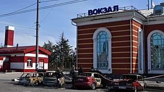 A Kramatorszki pályaudvar a rakétatámadás után 