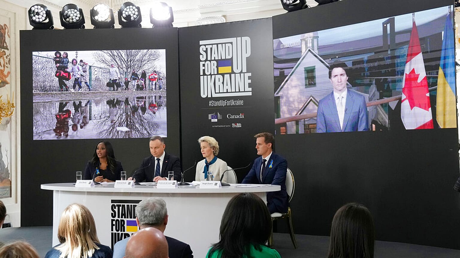 Ursula von der Leyen Varsóban a Stand up for Ukraine jótékonysági kezdeményezésen