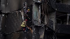 Ein Feuerwehrmann in Borodjanka nahe Kiew