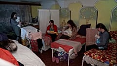 une maternité de fortune à Marioupol 