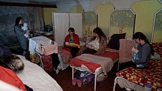 une maternité de fortune à Marioupol