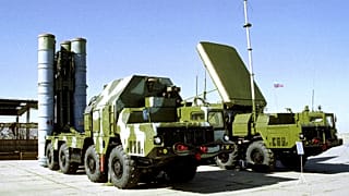 Archív fotó az orosz S-300-as légvédelmi rendszerről