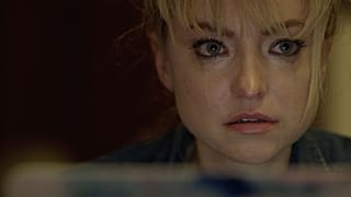 Dani Barker em "Follow Her"