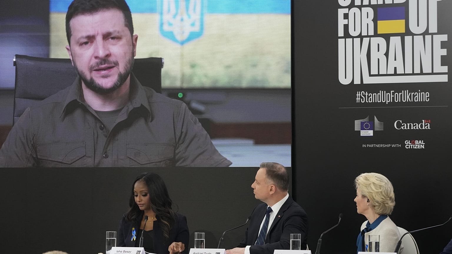 Az ukrán elnök lengyel monitoron a kampány varsói fórumán