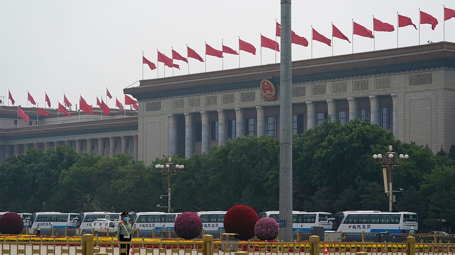 Çin'in başkenti Pekin'deki Tiananmen Meydanı'nda yer alan Ulusal Halk Kongresi 