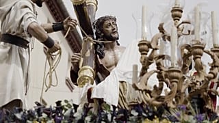 Women bear weight of Easter rite in changing Spain