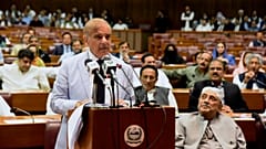 رئيس الوزراء الباكستاني الجديد شهباز شريف خلال جلسة الجمعية الوطنية  في إسلام أباد. باكستان.