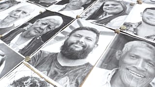 Some 600 black-and-white portraits of residents in the Petare shantytown in Caracas are exhibited with the aim of showing the non-violence of its inhabitants and fight clichés