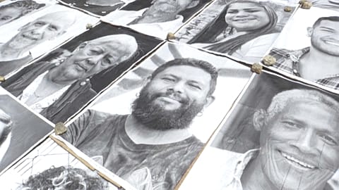 Some 600 black-and-white portraits of residents in the Petare shantytown in Caracas are exhibited with the aim of showing the non-violence of its inhabitants and fight clichés