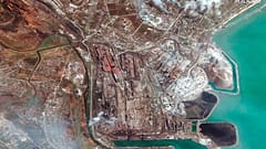 Ein von Maxar Technologies zur Verfügung gestellte Satellitenbild von dem Gelände der Asowstal Eisen und Stahl Werke im östlichen Mariupol, 09.04.2022
