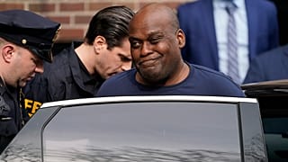 Franck James, de 62 años, se arriesga a una condena a cadena perpetua por efectuar un ataque armado de tipo terrorista en un medio público de transporte.