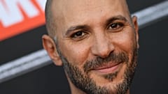 المخرج المصري محمد دياب يصل إلى العرض الأول لفيلم "Moon Knight"، في مسرح El Capitan في هوليوود، كاليفورنيا ، 22 مارس 2022.