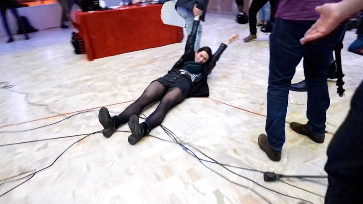 French elections: activists disrupt Marine Le Pen's press conference