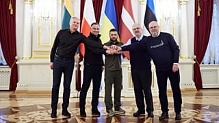 Soldan itibaren Litvanya lideri Gitanas Nauseda, Polonya lideri Andrzej Duda, Ukrayna lideri Vladimir Zelenskiy, Letonya lideri Egils Levits, Estonya lideri Alar Karis