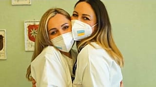 Украинка Ирина и русская Альбина работают медсестрами в Риме